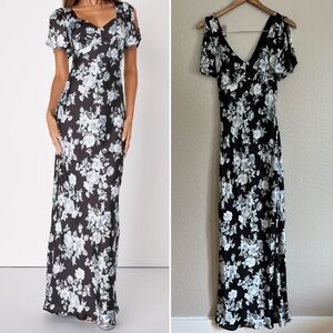 NWOT Sensational Bloom Black Floral Satin Flutter Sleeve Maxi Dress